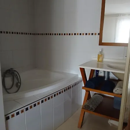 Bed & Breakfast Voie Bleue Bords Du Rhone 3*